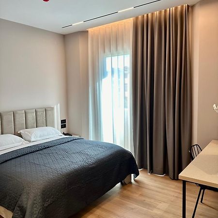 Venis Hotel 티라나 외부 사진